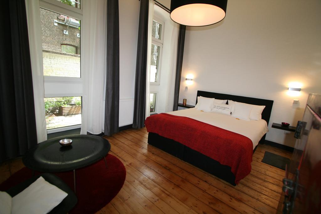 Apartment Miro Köln Phòng bức ảnh